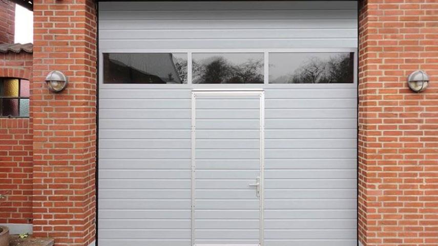 ворота с окнами в Благодарном